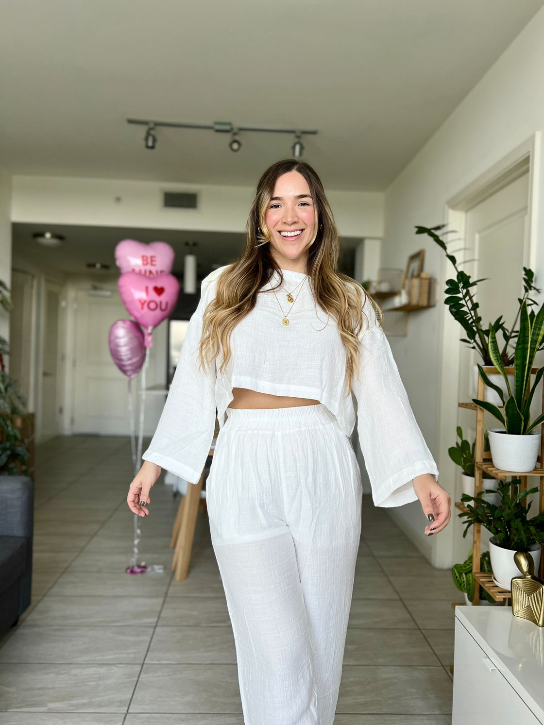 Set . white linen set