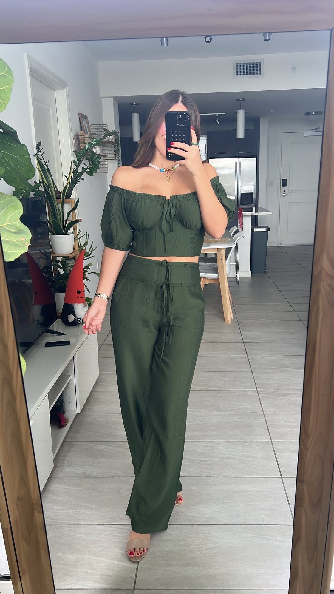 Set. green silk set