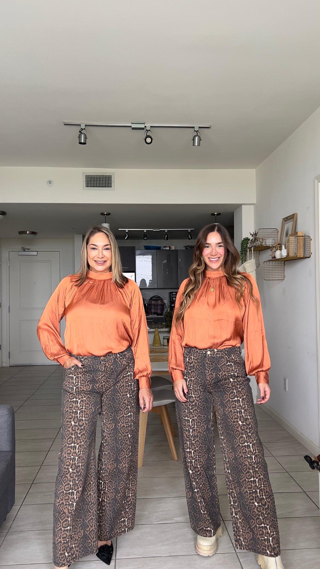 TopTerracotta silk long- sleeved Blouse