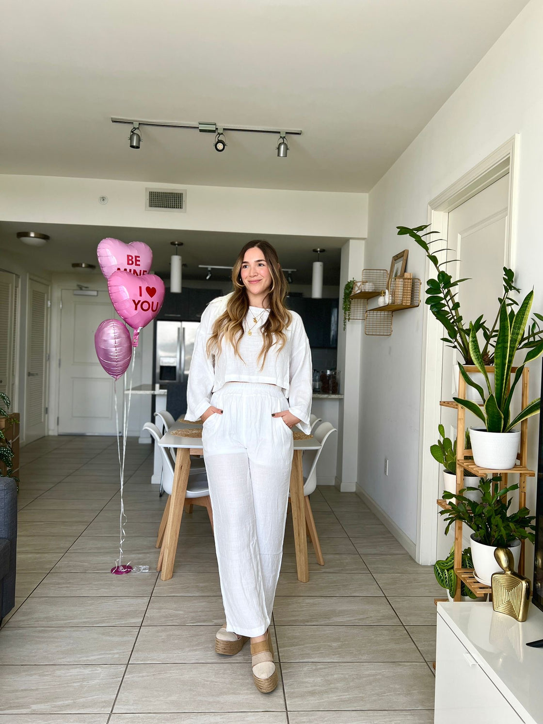 Set . white linen set
