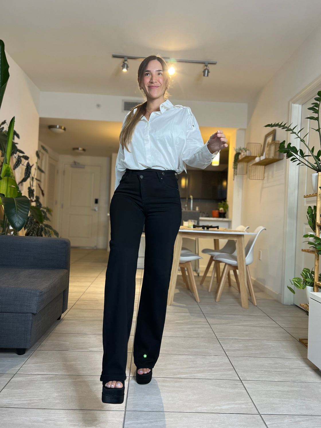 Black denim pant