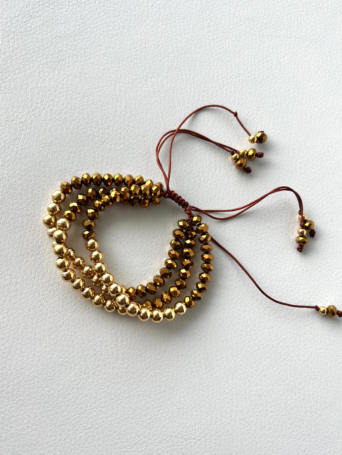 Crystal and balineses bracelet in gold plated