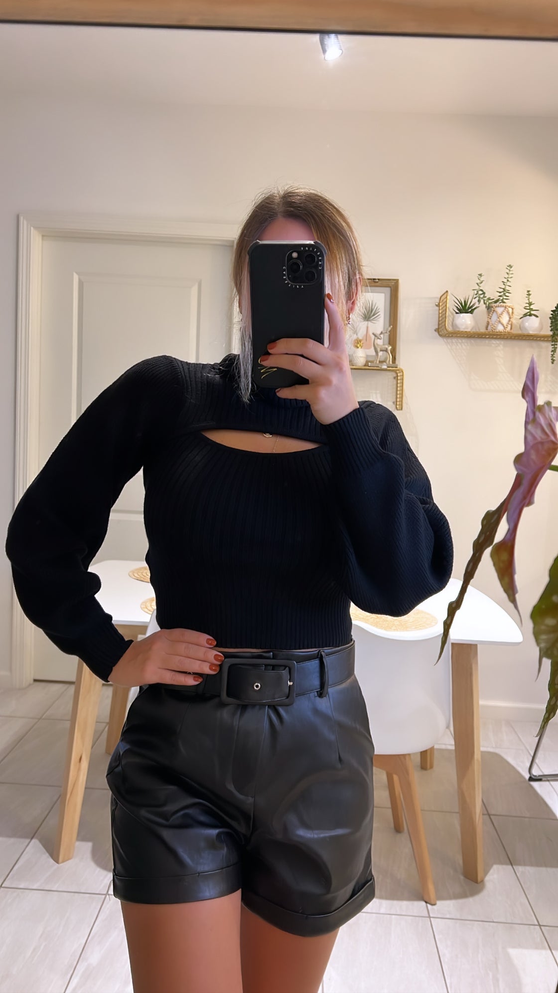 Short cuerina