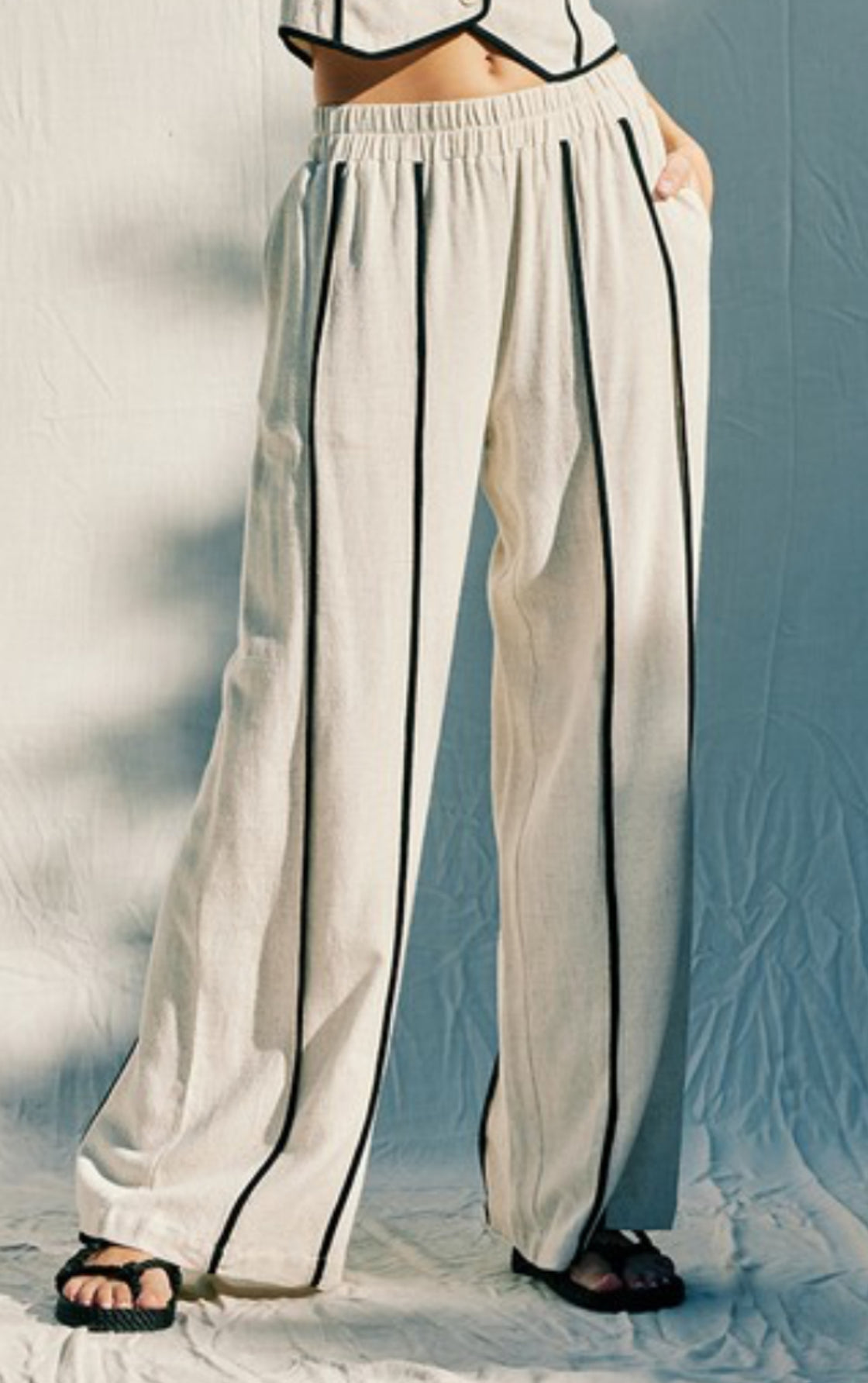 Pants line nude
