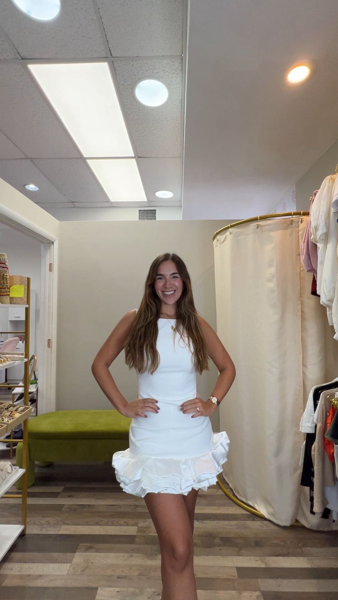 Dress white balloon dress