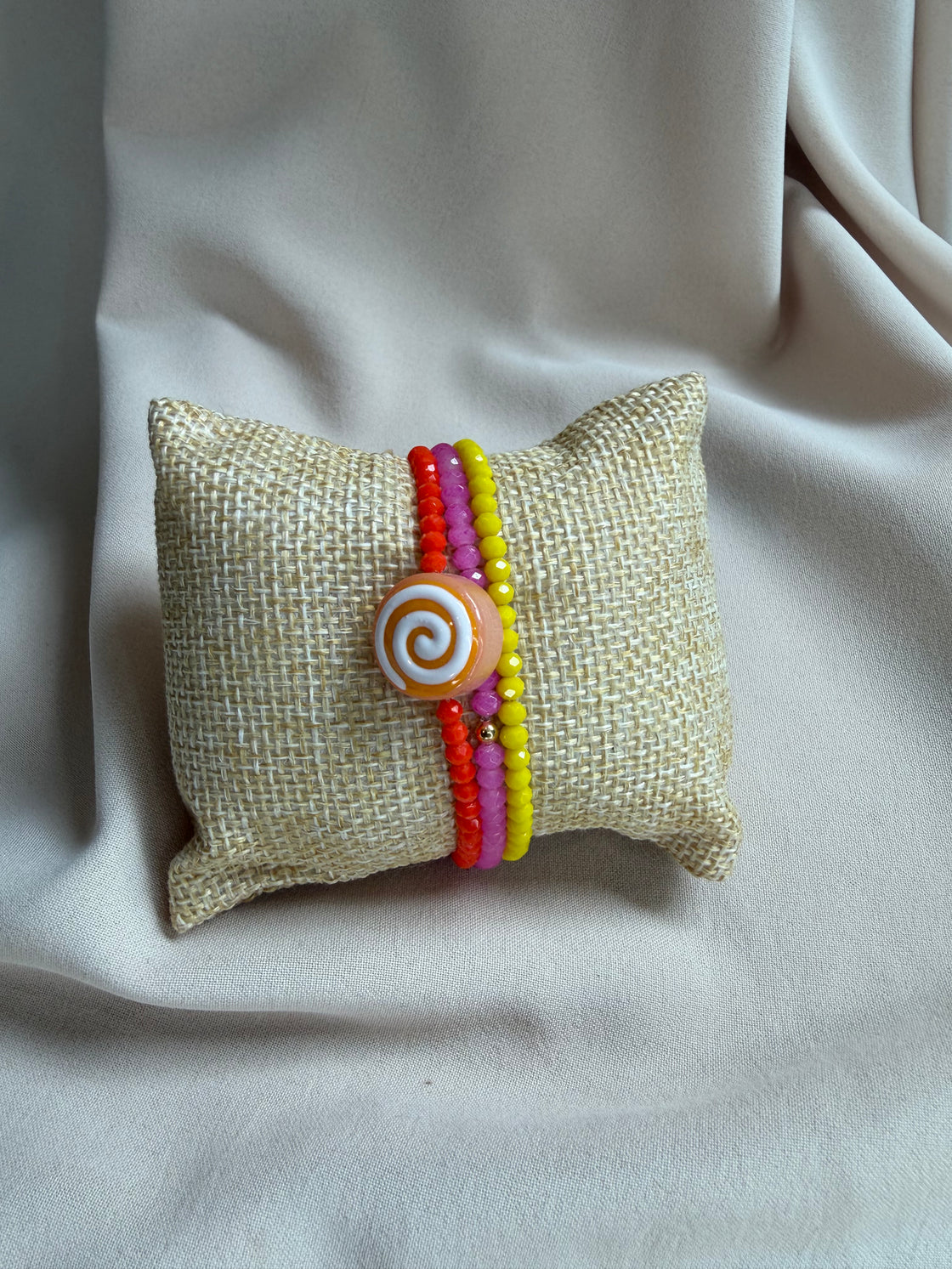 Set of 3 bracelets, crystal and stained glass donut